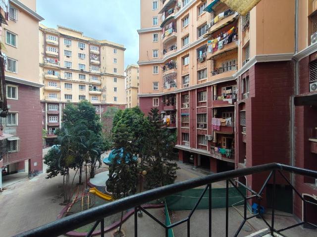 2 BHK Apartment in Patuli for resale Kolkata. The reference number is 19354379