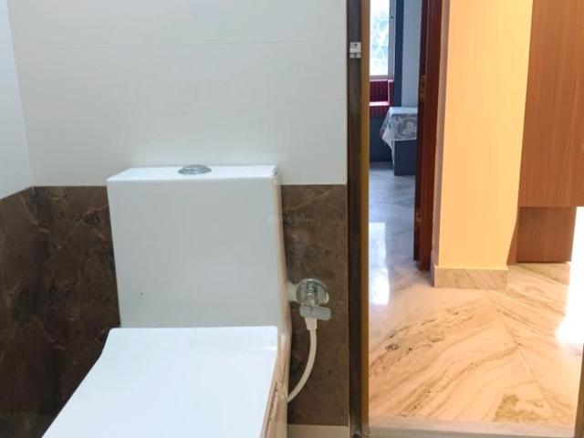 2 BHK Apartment in Patuli for resale Kolkata. The reference number is 21230806