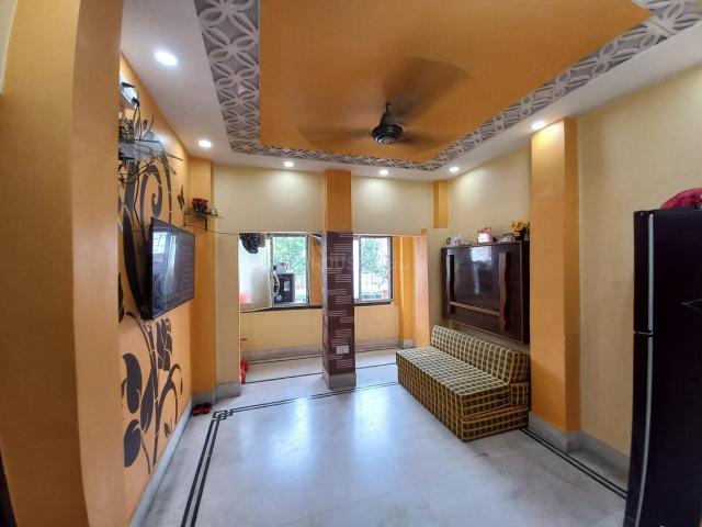 2 BHK Apartment in Paikpara for resale Kolkata. The reference number is 20598537