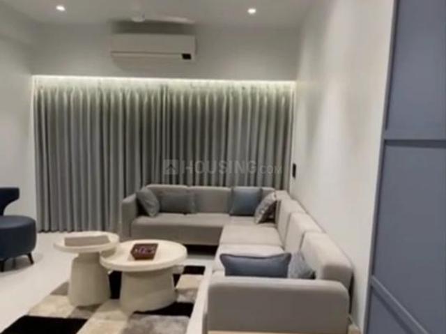 2 BHK Apartment in Pal for rent Surat. The reference number is 19727106