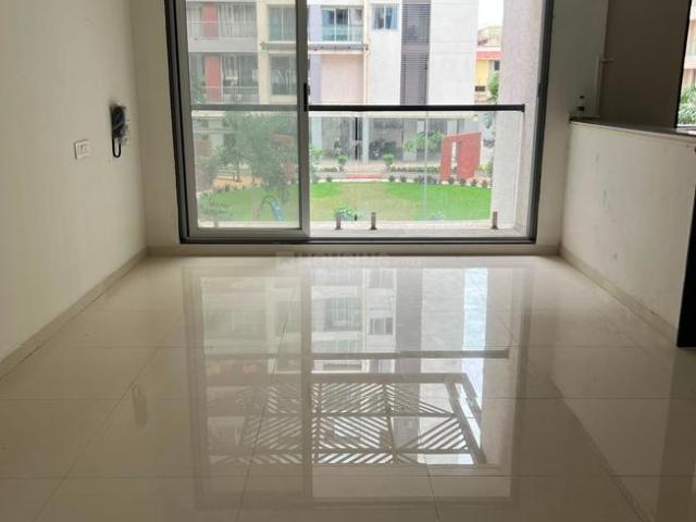 2 BHK Apartment in Pal for rent Surat. The reference number is 19928502