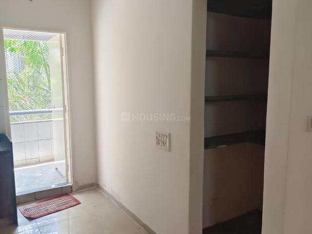 2 BHK Apartment in Pal for rent Surat. The reference number is 20560438