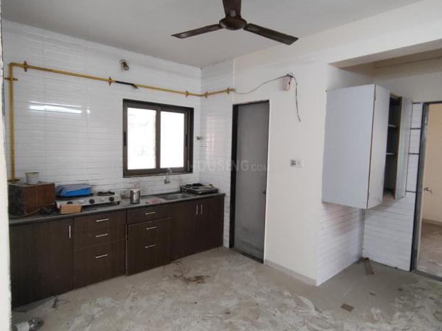 2 BHK Apartment in Palanpur for rent Surat. The reference number is 18988103