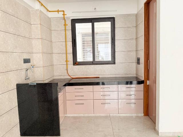 2 BHK Apartment in Palanpur for rent Surat. The reference number is 20120474