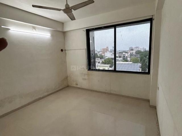 2 BHK Apartment in Paldi for rent Ahmedabad. The reference number is 17161014
