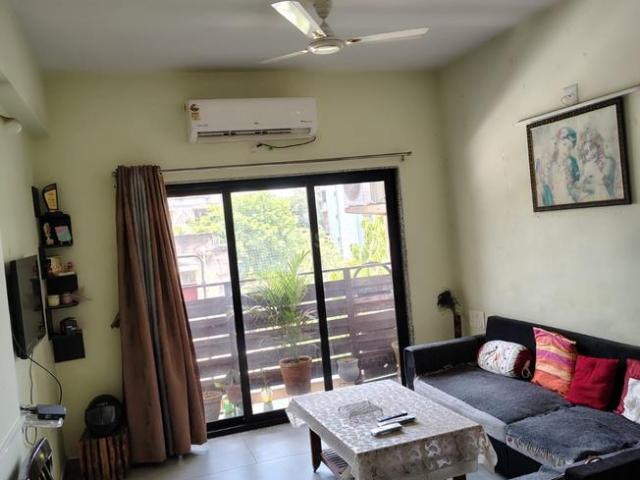 2 BHK Apartment in Paldi for rent Ahmedabad. The reference number is 20592888