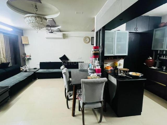 2 BHK Apartment in Paldi for resale Ahmedabad. The reference number is 21101346