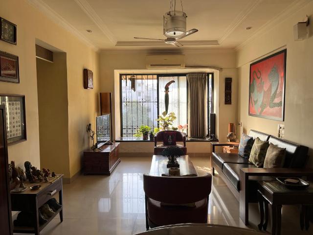 2 BHK Apartment in Pali Hill for rent Mumbai. The reference number is 20410308
