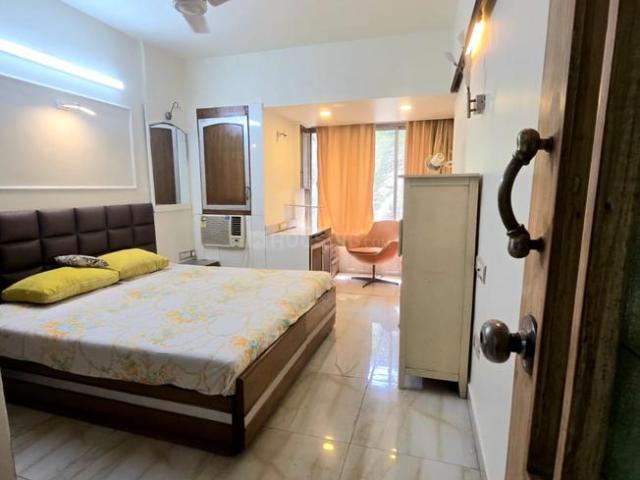 2 BHK Apartment in Pali Hill for rent Mumbai. The reference number is 21256174
