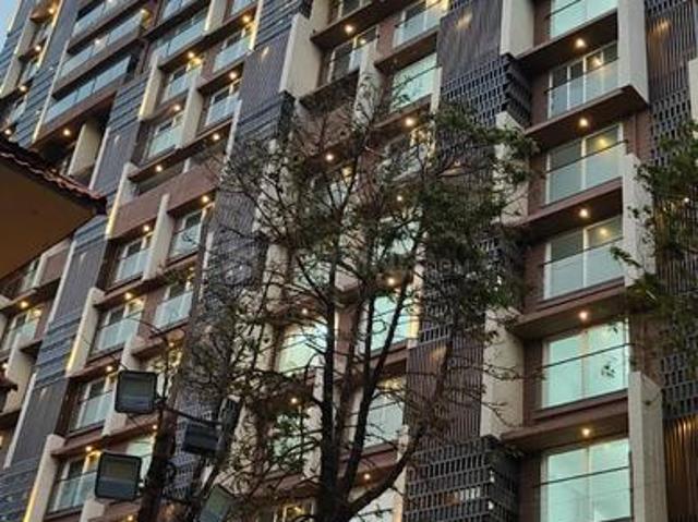 2 BHK Apartment in Pali Hill for rent Mumbai. The reference number is 2302840