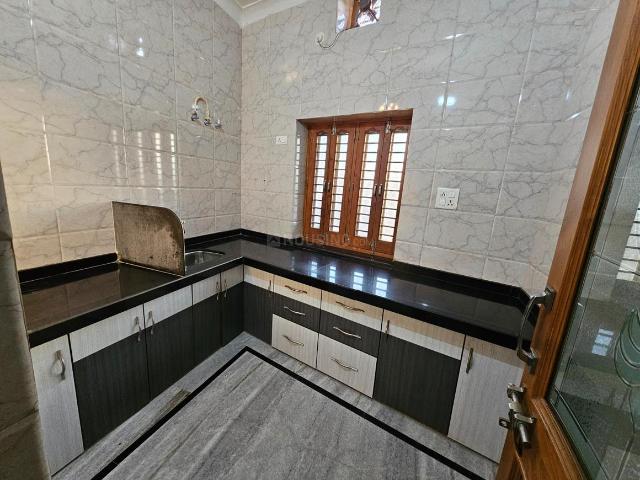 2 BHK Apartment in Paota for rent Jodhpur. The reference number is 21073490