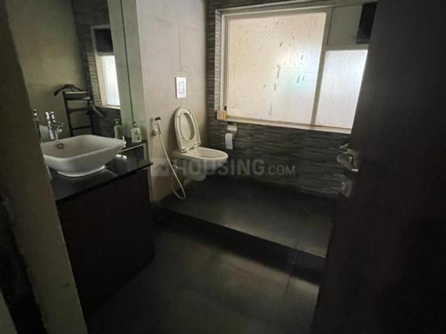2 BHK Apartment in Parel for rent Mumbai. The reference number is 14289991