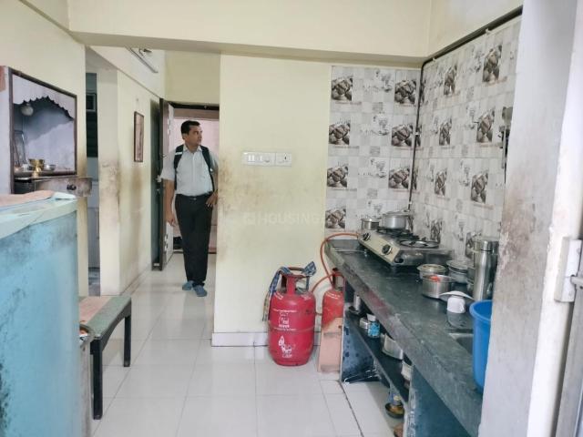 2 BHK Apartment in Parel for rent Mumbai. The reference number is 14361612