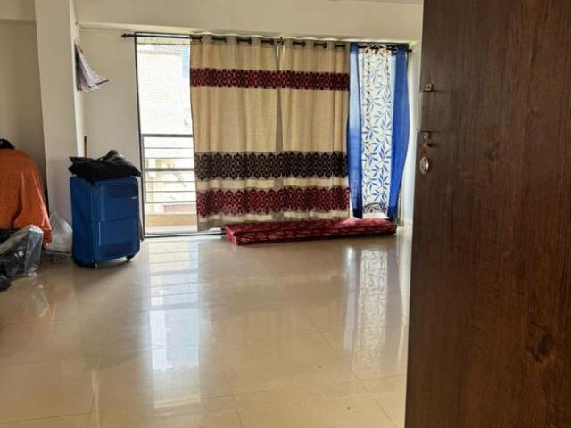 2 BHK Apartment in Parel for rent Mumbai. The reference number is 16455563