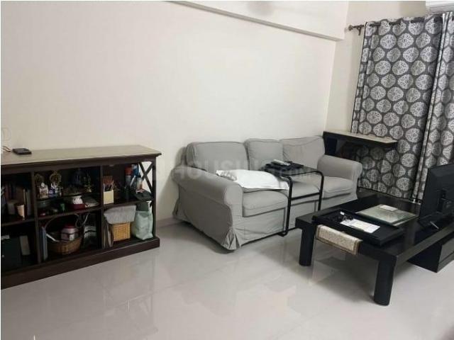 2 BHK Apartment in Parel for rent Mumbai. The reference number is 18430545