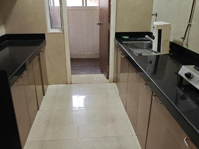 2 BHK Apartment in Parel for rent Mumbai. The reference number is 18575369