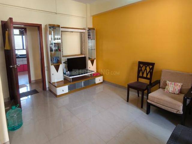 2 BHK Apartment in Parel for rent Mumbai. The reference number is 19158433