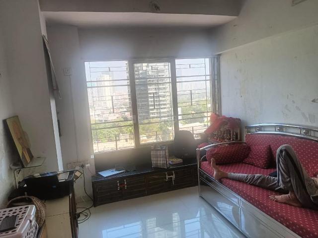 2 BHK Apartment in Parel for rent Mumbai. The reference number is 13607686