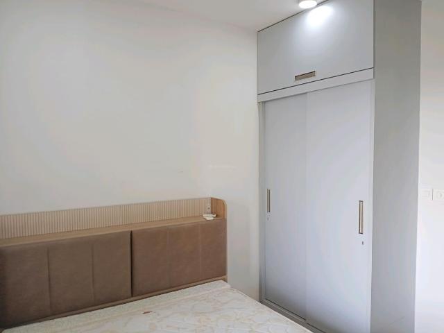 2 BHK Apartment in Parel for rent Mumbai. The reference number is 20131644
