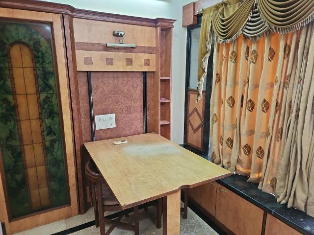 2 BHK Apartment in Parel for rent Mumbai. The reference number is 20377292