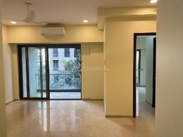 2 BHK Apartment in Parel for rent Mumbai. The reference number is 20560997