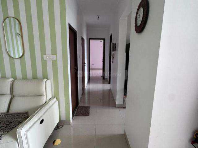 2 BHK Apartment in Parel for rent Mumbai. The reference number is 21094553