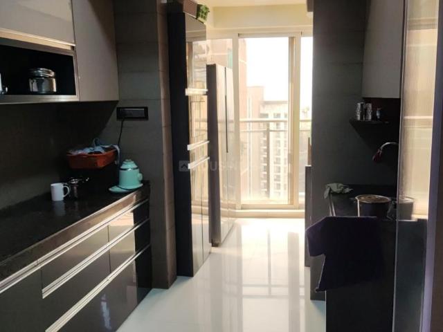 2 BHK Apartment in Parel for resale Mumbai. The reference number is 18094773
