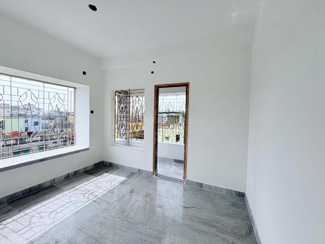 2 BHK Apartment in Parnasree Pally for resale Kolkata. The reference number is 20556375