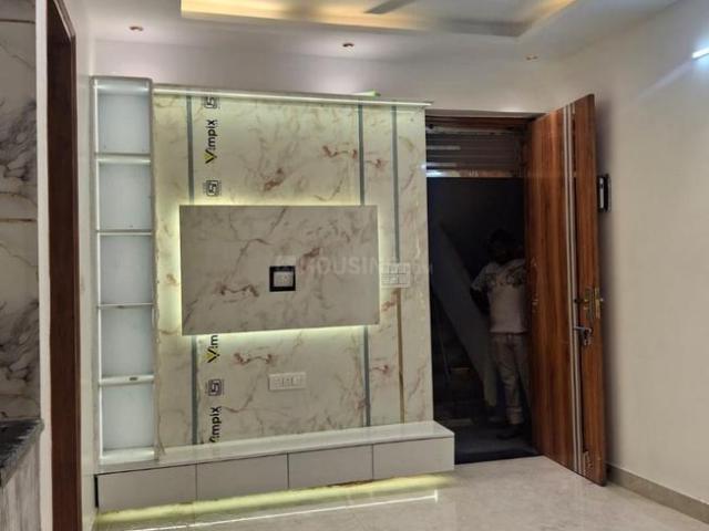 2 BHK Apartment in Paschim Vihar for rent New Delhi. The reference number is 20770913