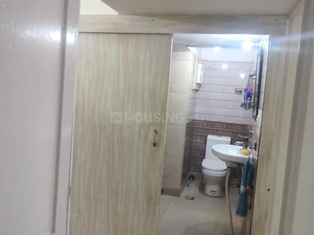 2 BHK Apartment in Paschim Vihar for rent New Delhi. The reference number is 21109881