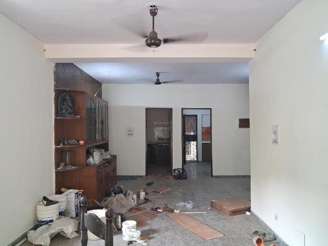 2 BHK Apartment in Paschim Vihar for rent New Delhi. The reference number is 21121181