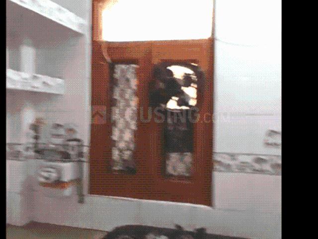 2 BHK Apartment in Paschim Vihar for rent New Delhi. The reference number is 21163168