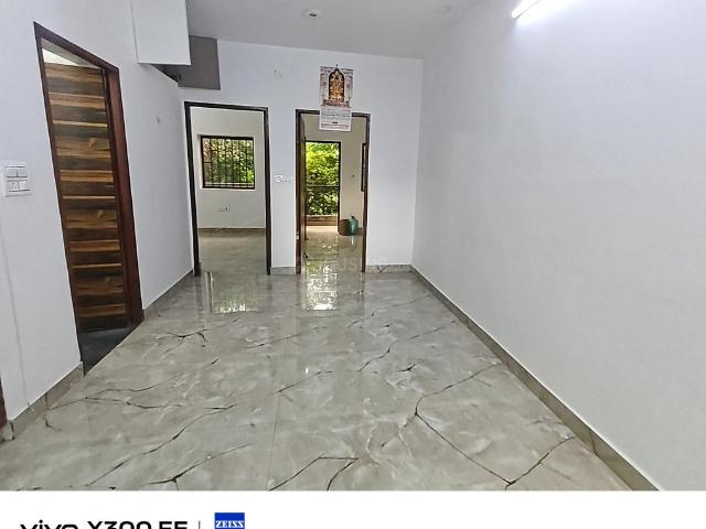 2 BHK Apartment in Paschim Vihar for rent New Delhi. The reference number is 21193565