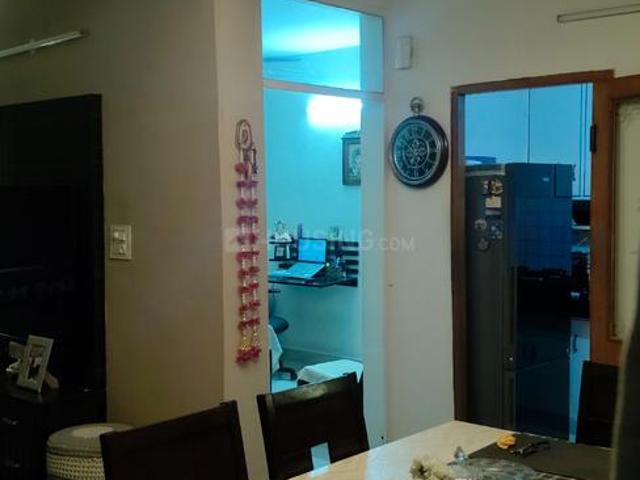 2 BHK Apartment in Paschim Vihar for rent New Delhi. The reference number is 21220487