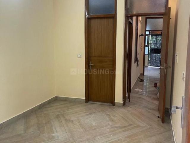 2 BHK Apartment in Paschim Vihar for rent New Delhi. The reference number is 21320581