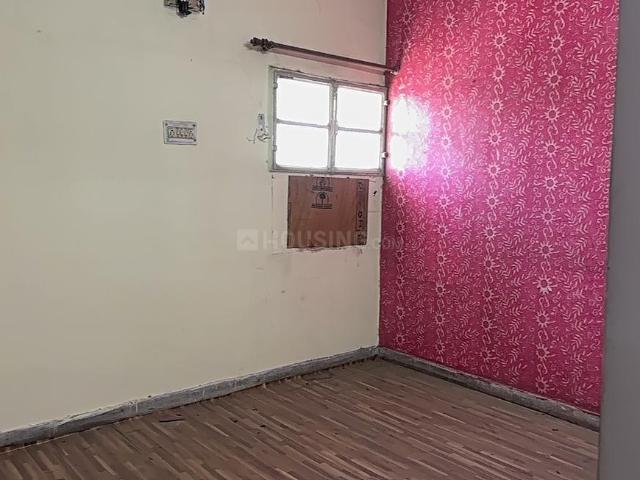2 BHK Apartment in Paschim Vihar for resale New Delhi. The reference number is 19045175