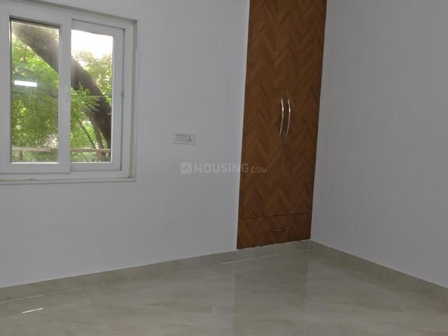 2 BHK Apartment in Paschim Vihar for resale New Delhi. The reference number is 19057169