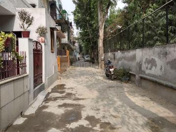 2 BHK Apartment in Paschim Vihar for resale New Delhi. The reference number is 20348879