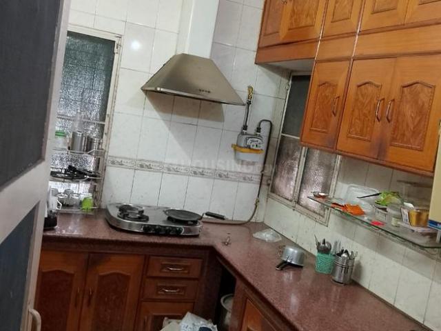 2 BHK Apartment in Paschim Vihar for resale New Delhi. The reference number is 20962176