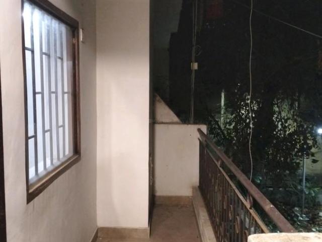 2 BHK Apartment in Paschim Vihar for resale New Delhi. The reference number is 21349123
