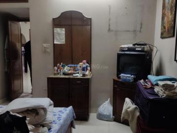 2 BHK Apartment in Paschim Vihar for resale New Delhi. The reference number is 19082260