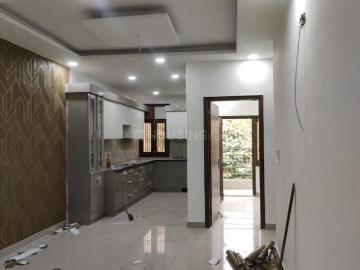 2 BHK Apartment in Paschim Vihar for resale New Delhi. The reference number is 19094335