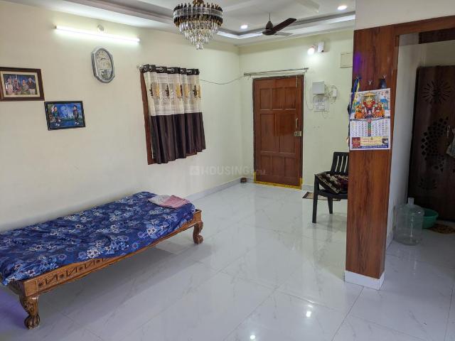 2 BHK Apartment in Pedda Amberpet for rent Hyderabad. The reference number is 20371198