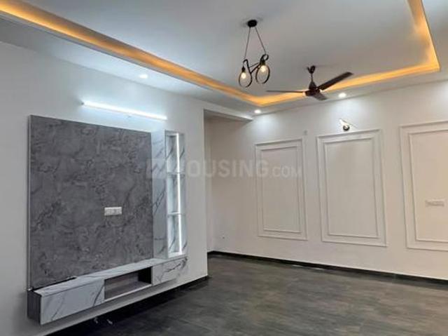 2 BHK Apartment in Peer Muchalla for resale Zirakpur. The reference number is 21242856