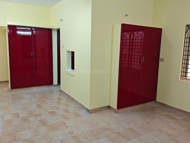 2 BHK Apartment in Perambur for rent Chennai. The reference number is 21210233