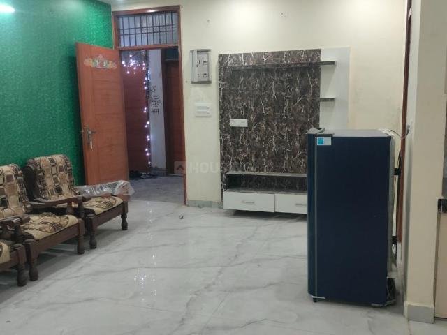 2 BHK Apartment in Phase 2 for rent Noida. The reference number is 15917549
