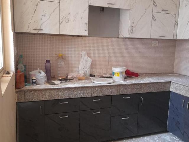 2 BHK Apartment in Phase 2 for rent Noida. The reference number is 20568907