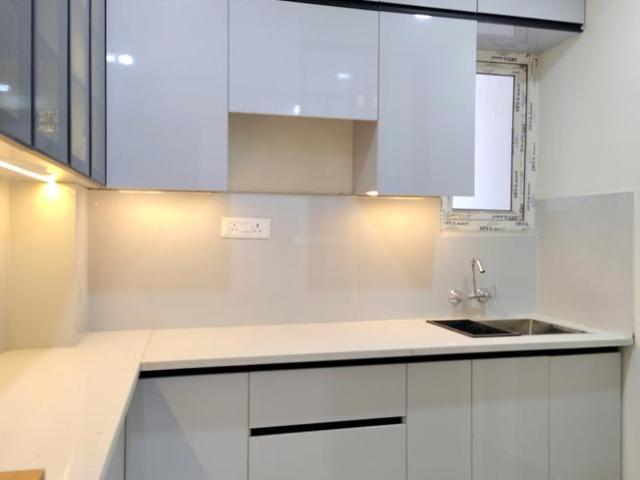 2 BHK Apartment in Phi IV for resale Greater Noida. The reference number is 21097240