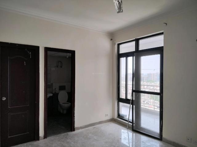 2 BHK Apartment in Phi II for rent Greater Noida. The reference number is 19510445