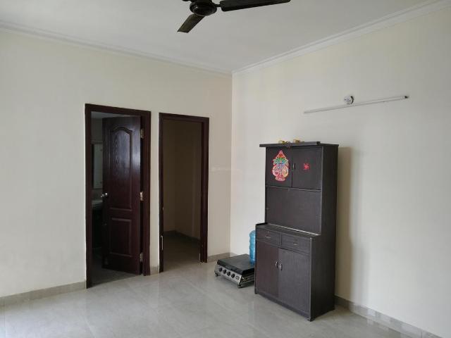 2 BHK Apartment in Phi II for rent Greater Noida. The reference number is 19074084